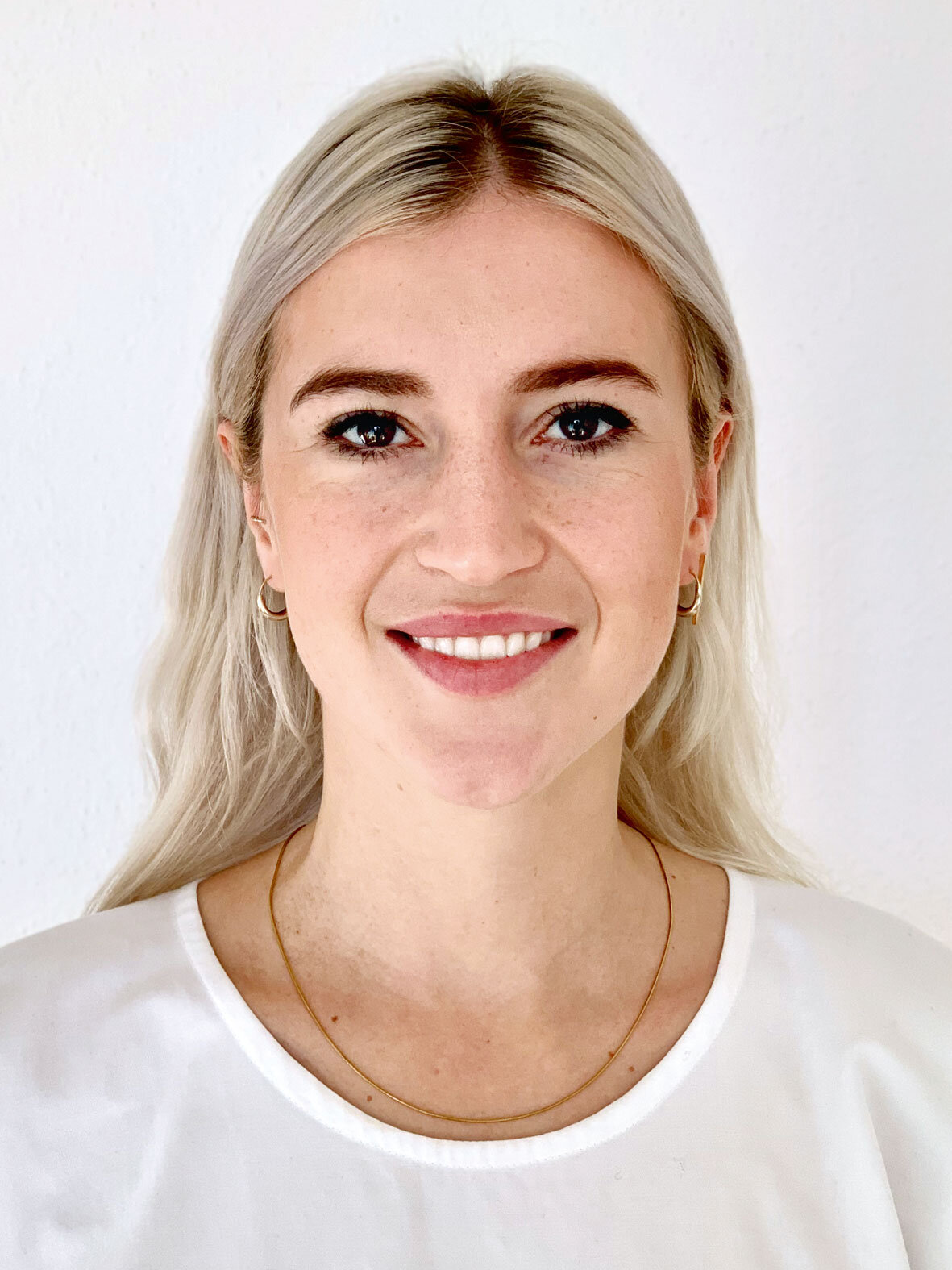 Dr. Eva Magni