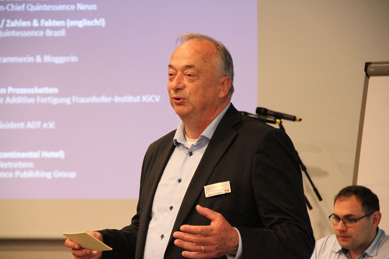 Markus Queitsch, Executive Board Member Quintessenz Verlag, moderierte die Veranstaltung.