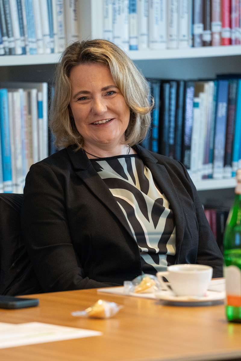 Anja Stouten, Head of Department Mature Markets for Direct Restoratives bei Ivoclar verantwortet mit ihrem Team die Produktstrategie für direkte Restaurationsmaterialien in den Märkten Nordamerika, Europa und Australien/Neuseeland. „Während in Deutschland High-Viscosity gefragt ist, bevorzugt man in den USA Low-Viscosity.“