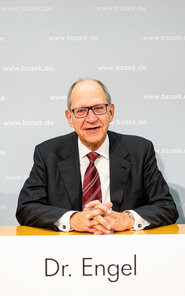 BZÄK-Präsident Dr. Peter Engel