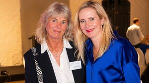 Sabine Zude (links) und Dr. Rebecca Otto