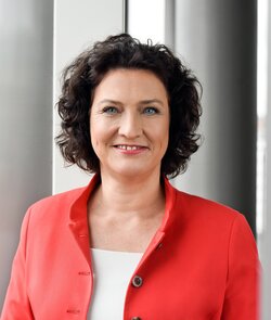 Dr. Carola Reimann