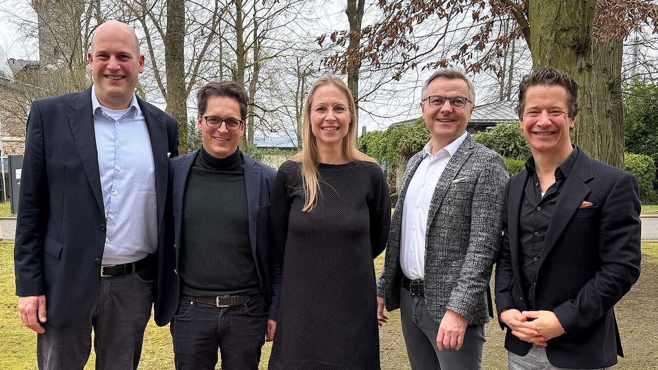 Das Leadership Team der ITI Sektion Deutschland (von links): Dr. Florian Will, PD Dr. Stefan Röhling, Dr. Anne Bauersachs, Thomas Kreuzwieser, Prof. Dr. Dr. Eik Schiegnitz