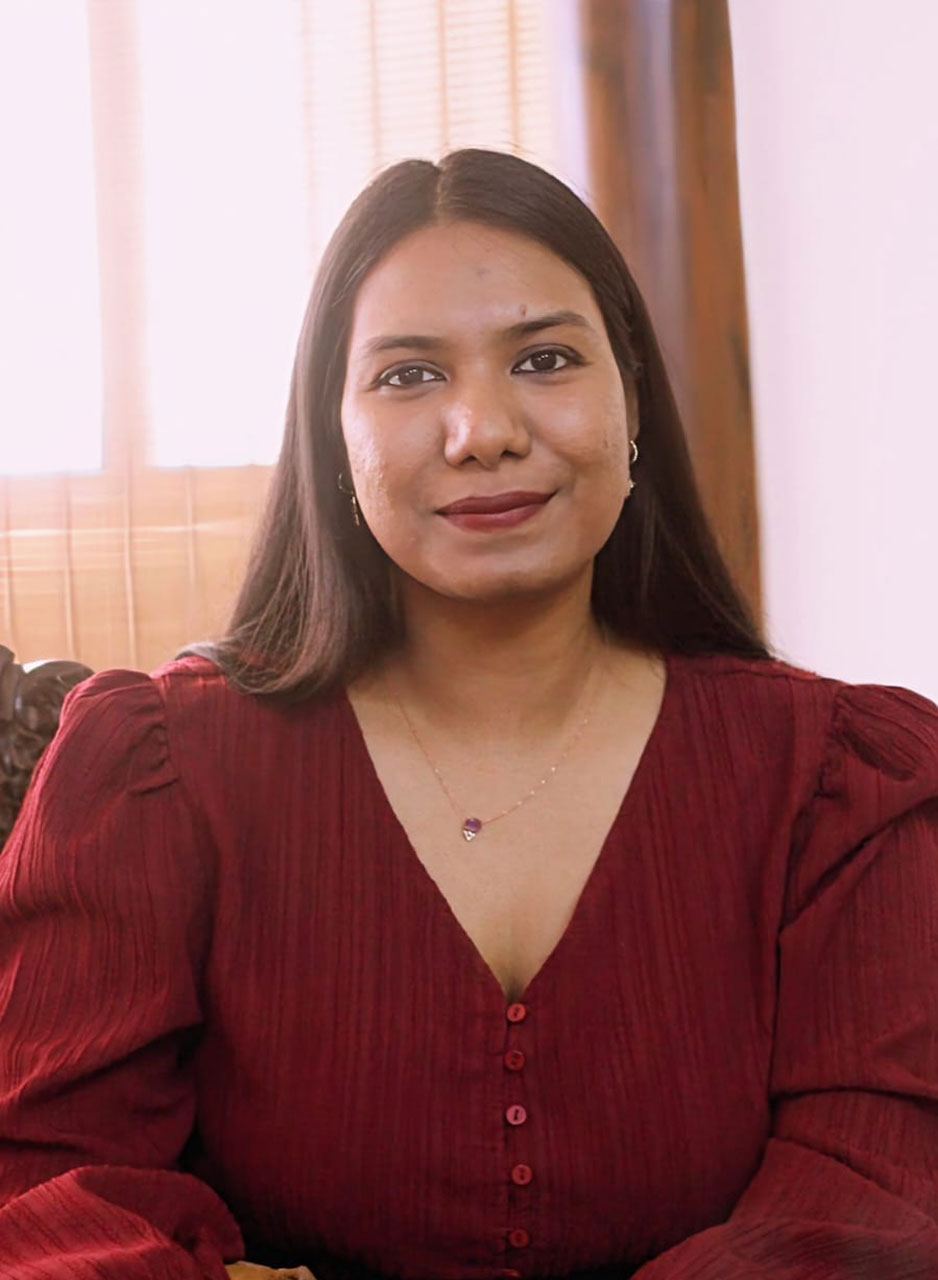 Dr. Ing. Swathi Naidu Vakamulla Raghu forscht im Rahmen des EU-Projekts NOMAD an neuartigen, bioaktiven Implantatoberflächen an der Universität Siegen.